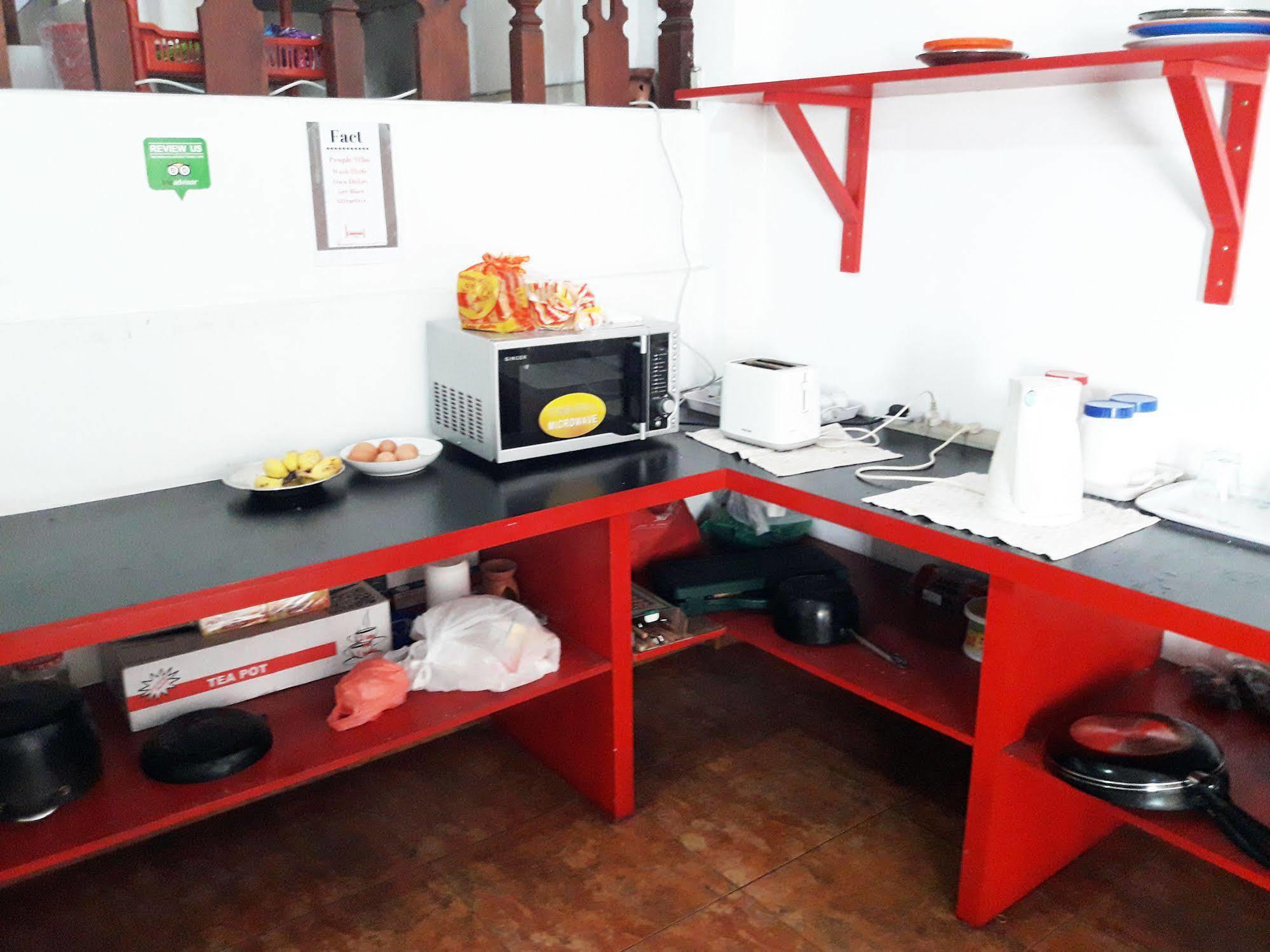 Kandy Walkers Hostel Tennekumbura 외부 사진